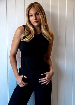 Chloe Vis